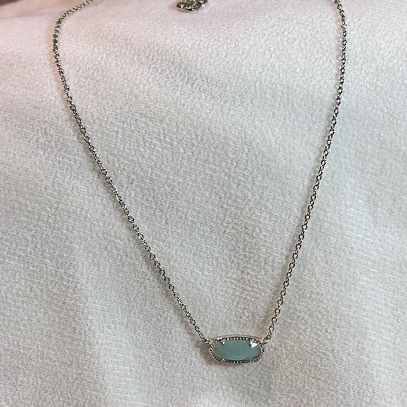 Kendra Scott Necklace - Picture 4 of 8